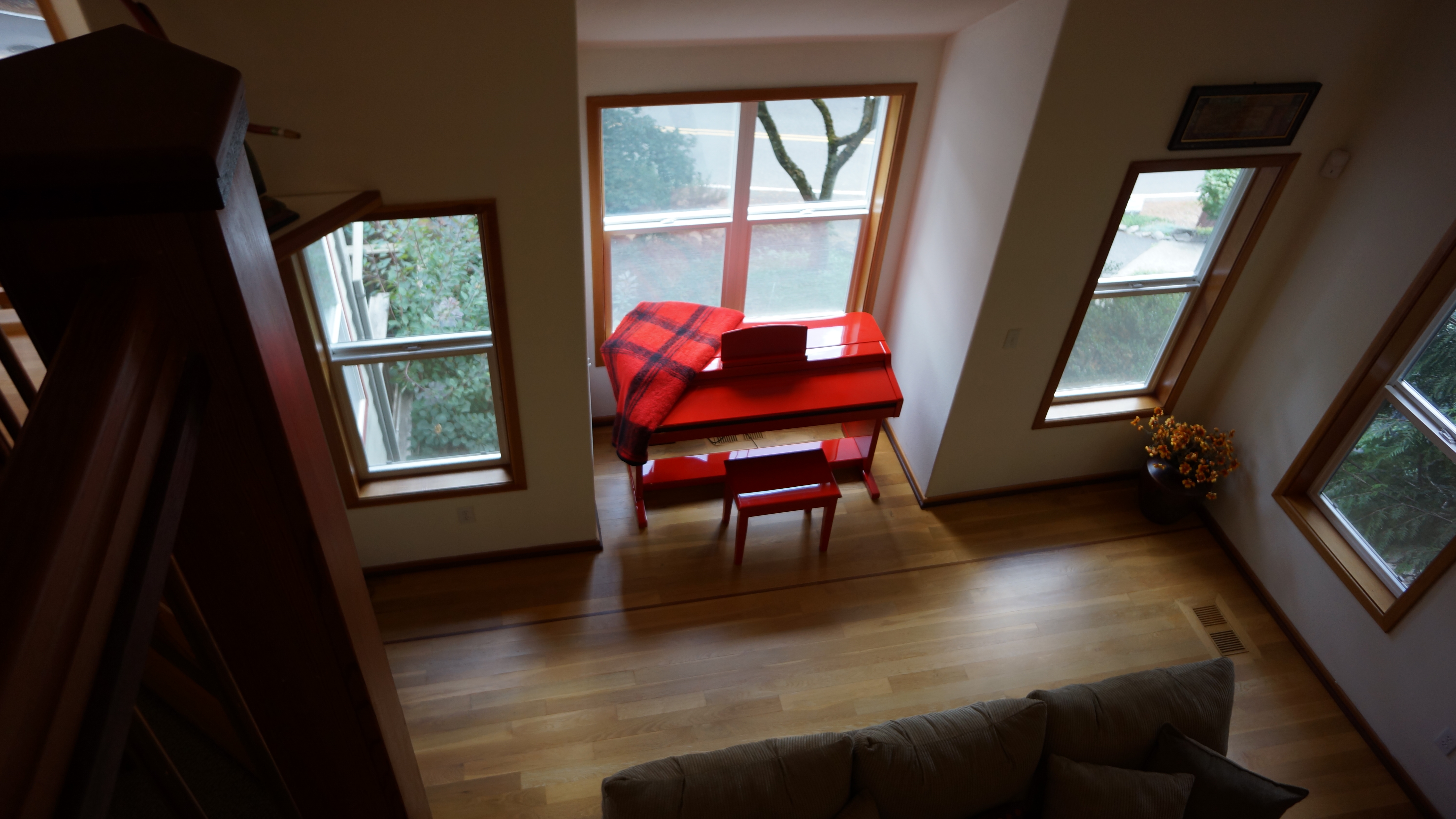 Your Piano has its own COVE. <BR>
Ask for the 'Red Piano' to be included in the purchase.